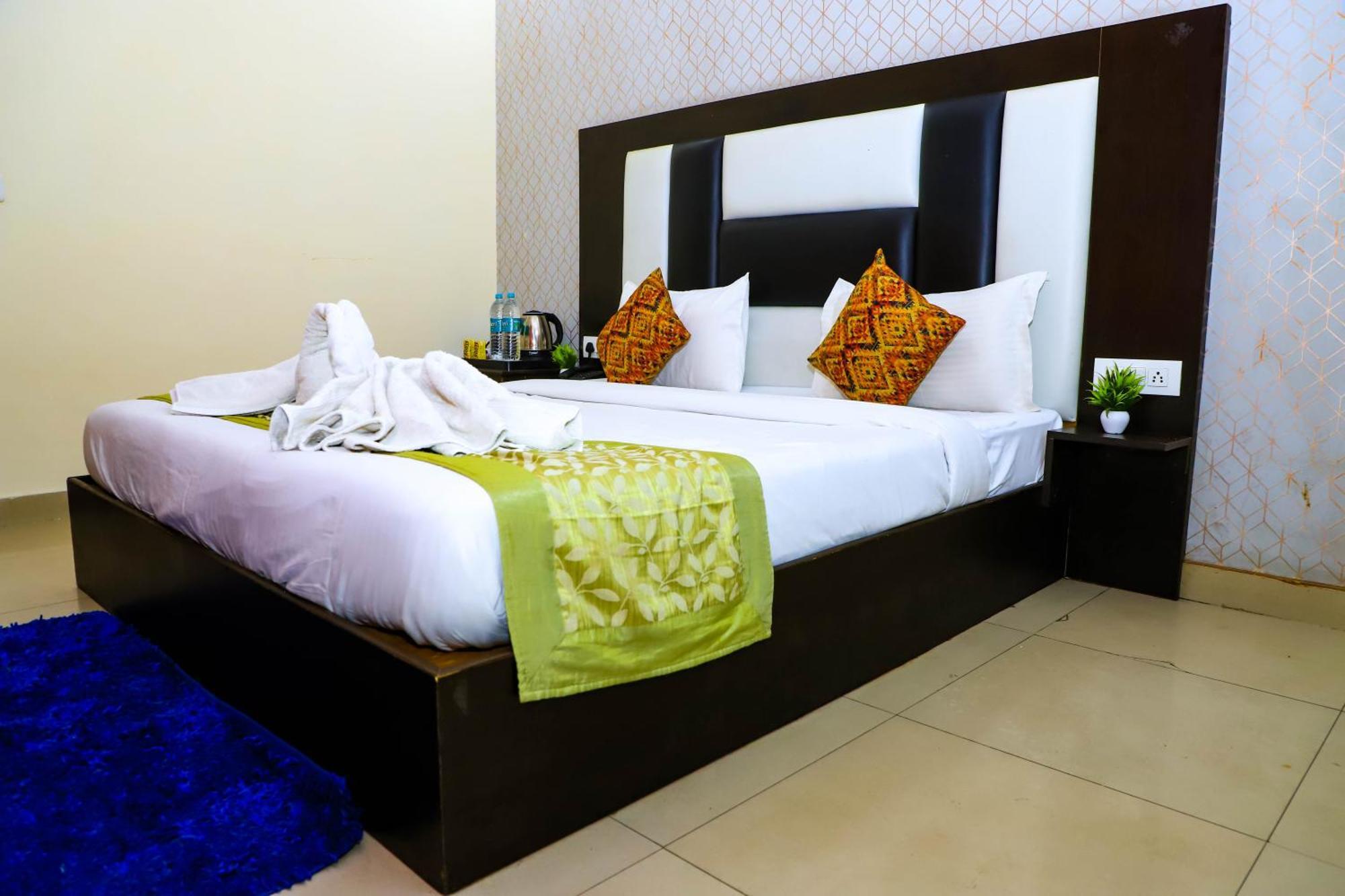 Hotel Global Inn By Quality Inn New Delhi Exterior photo